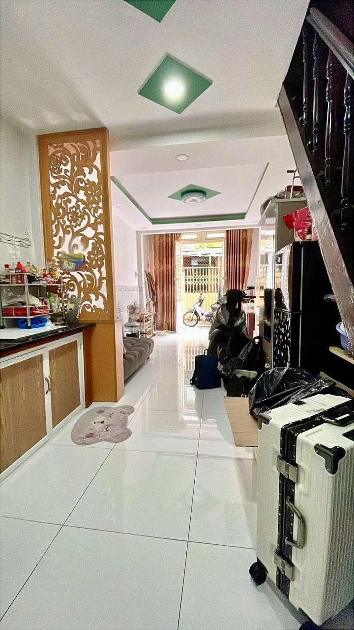 Nhà phố Tân Phú 25m² giá 3.15 tỷ - Thiết kế thông minh, hẻm thông thoáng!