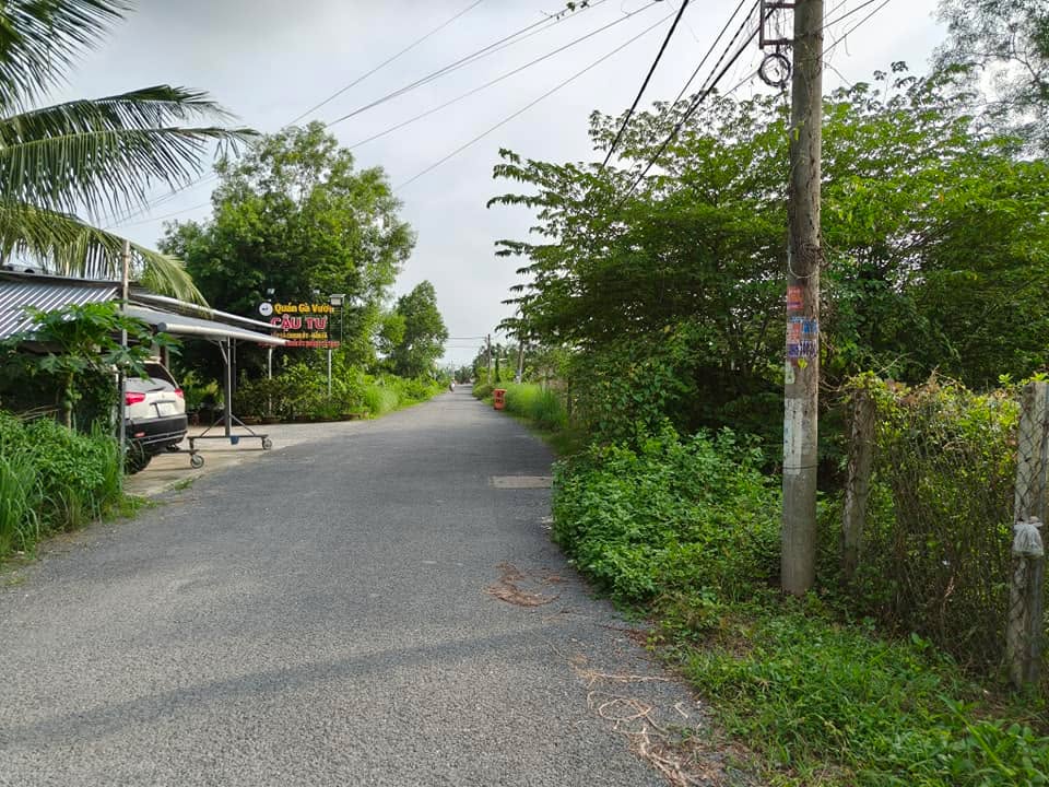 Đất nền Trà Vinh 300m² giá 1.3 tỷ - Vị trí đắc địa, đầu tư sinh lời!