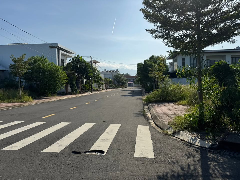 Đất thổ cư Ninh Hòa 168m² giá 2.5 tỷ - Gần trung tâm tiện ích