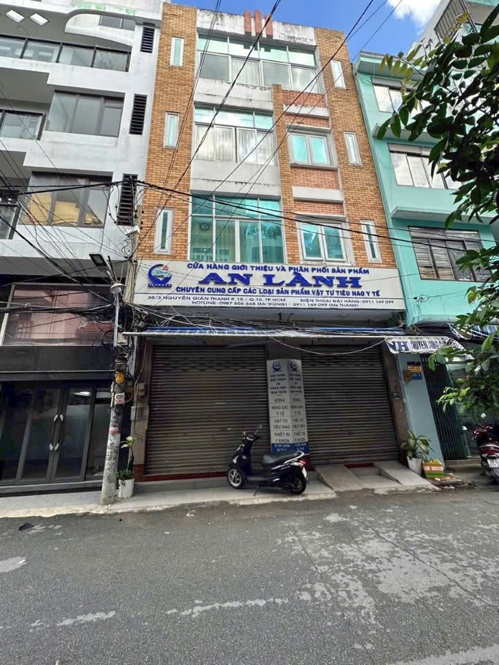 Nhà mặt tiền kinh doanh Nguyễn Giản Thanh, Quận 10 - 63m² giá 18 tỷ - Cơ hội đầu tư hấp dẫn!