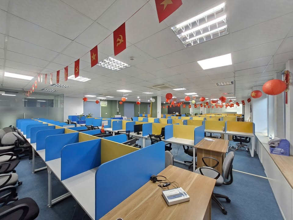 Văn phòng cho thuê tại Sky Tower N03, Cầu Giấy 260m² - Mặt bằng đẹp, giá hợp lý!