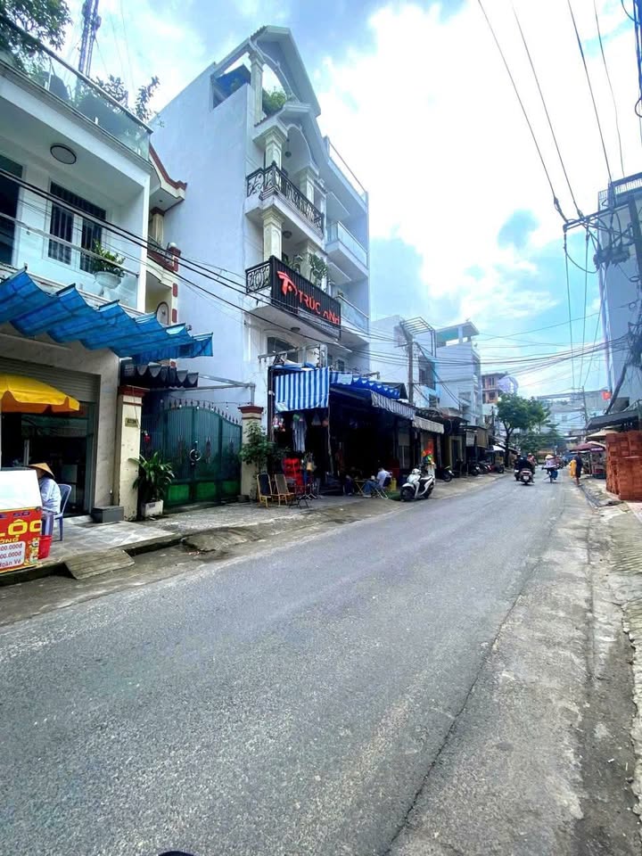 Đất kinh doanh 180m² đường Nguyễn Sỹ Sách, Tân Bình giá 17 tỷ - Cơ hội hiếm có!