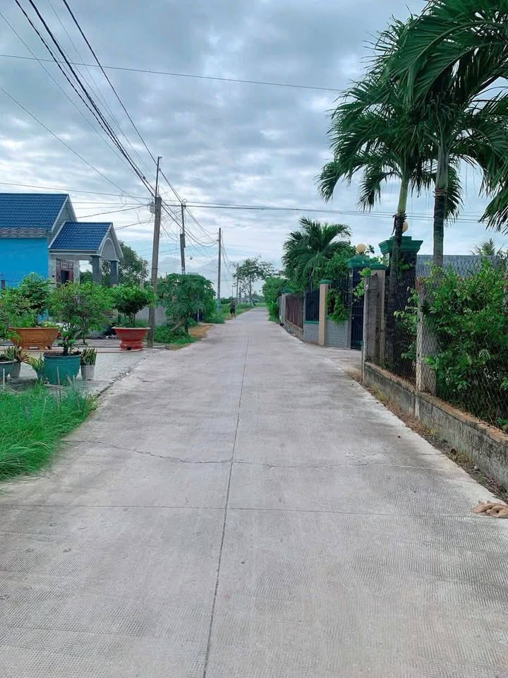 Đất thổ cư 270m² tại Ấp Tân Hòa, Đức Lập Hạ, Đức Hòa - Giá chỉ 1.6 tỷ VND!