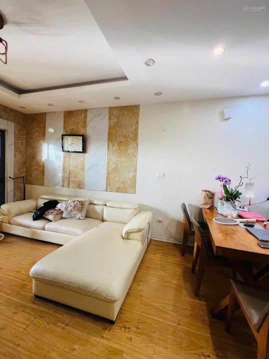 Căn hộ GoldSilk Complex Hà Đông 106m² giá 18 triệu - Nội thất đầy đủ, bàn giao ngay!