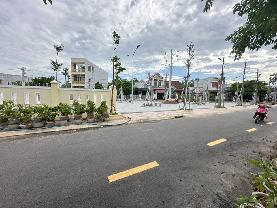 Đất nền Nhơn Hưng, An Nhơn 125m² giá 1.1 tỷ - Đối diện công viên, vị trí đẹp!