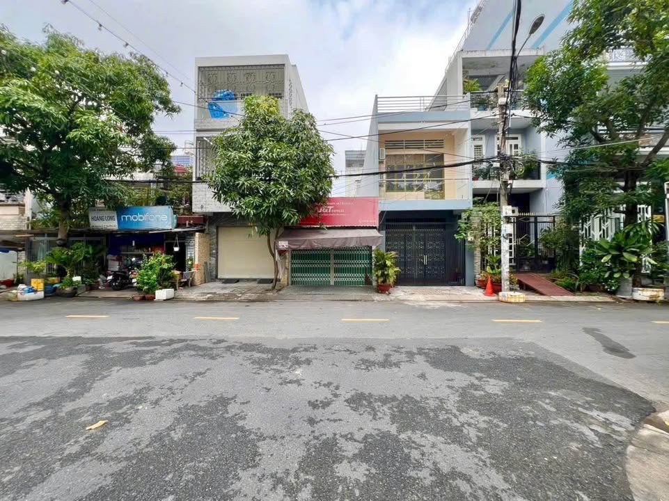 Bán nhà mặt tiền đường Tân Mỹ Quận 7, 80m² giá 13.6 tỷ - Vị trí đắc địa, sổ hồng chính chủ!