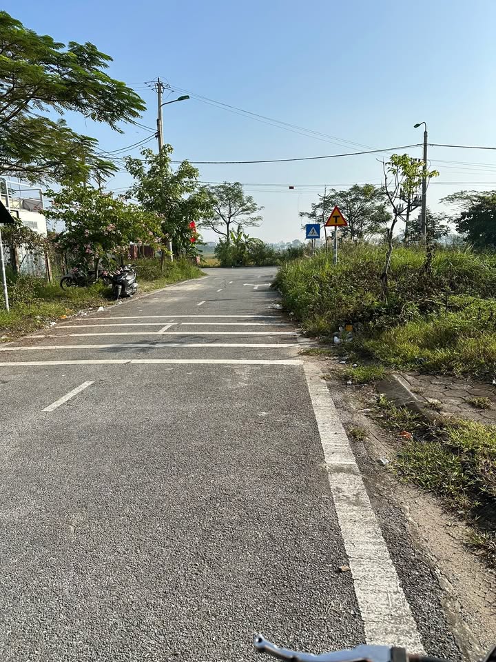 Đất nền khu đô thị mới Thị trấn Lâm 95m² giá thỏa thuận - Đầu tư sinh lời hấp dẫn!