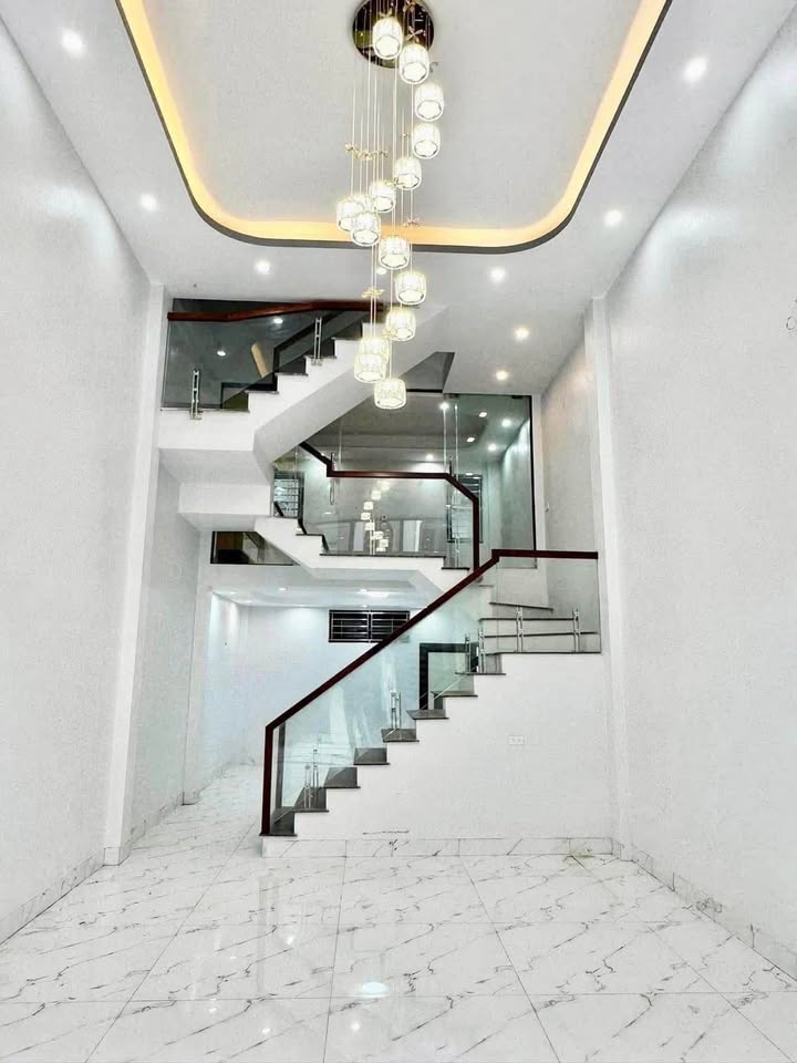 Nhà 3,5 tầng đường Lộc Vượng, Nam Định 46m² - Ô tô đỗ cửa 24/24!