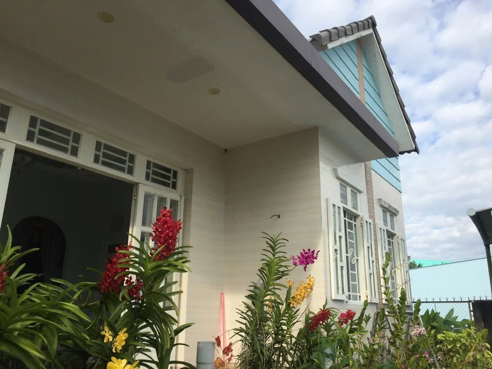 Nhà mặt tiền kinh doanh tại Xã Hòa Phú, Long Hồ, 311m² giá 3.5 tỷ - Chính chủ bán gấp!