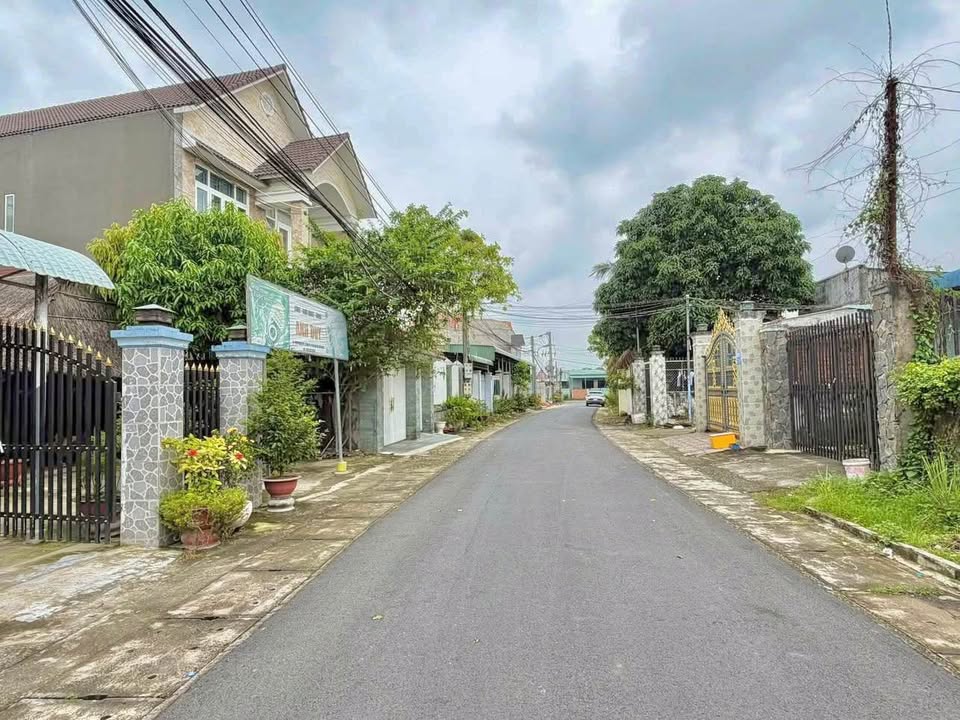 Đất mặt tiền DX015 Phú Mỹ 145m² giá 3 tỷ - Đường nhựa thông thoáng!