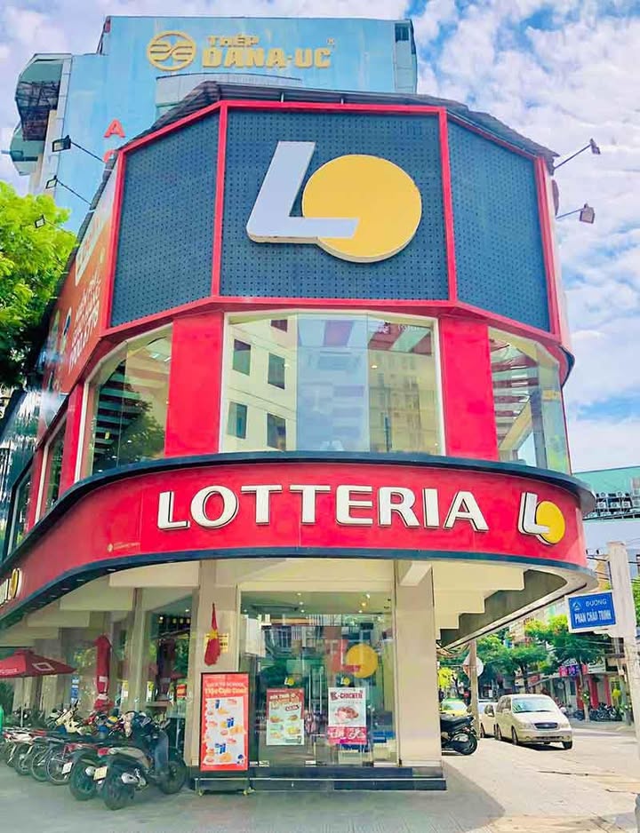 Nhà 2 tầng mặt tiền đường Phan Châu Trinh, Hải Châu, Đà Nẵng 192.7m² - Đầu tư sinh lời với hợp đồng thuê 25 triệu/tháng!