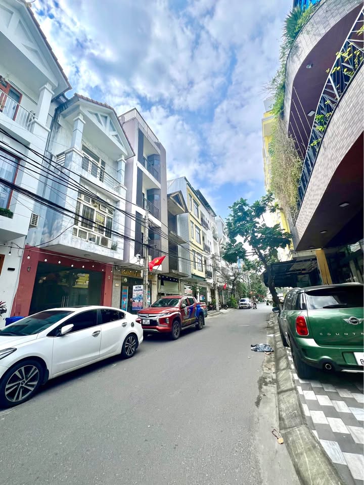 Cho thuê mặt bằng đường Phan Liêm 180m² - Vị trí đắc địa gần phố Tây An Thượng!