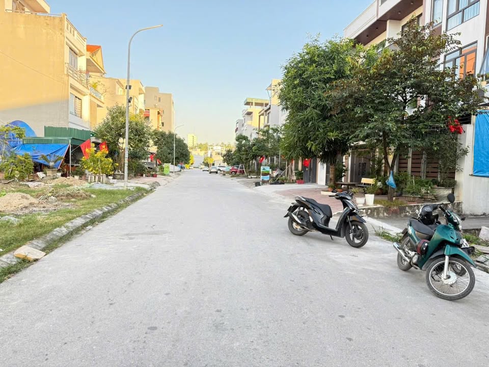 Đất nền bán gấp tại Phường Hà Lầm, Hạ Long - 98m² giá 6.468 tỷ - Đối diện cây xăng Núi Xẻ!