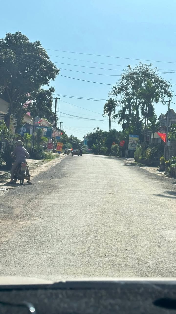 Đất mặt đường tỉnh lộ 436, xã Lỗ Sơn, Tân Lạc - 900m² thổ cư - Giá thương lượng hấp dẫn!