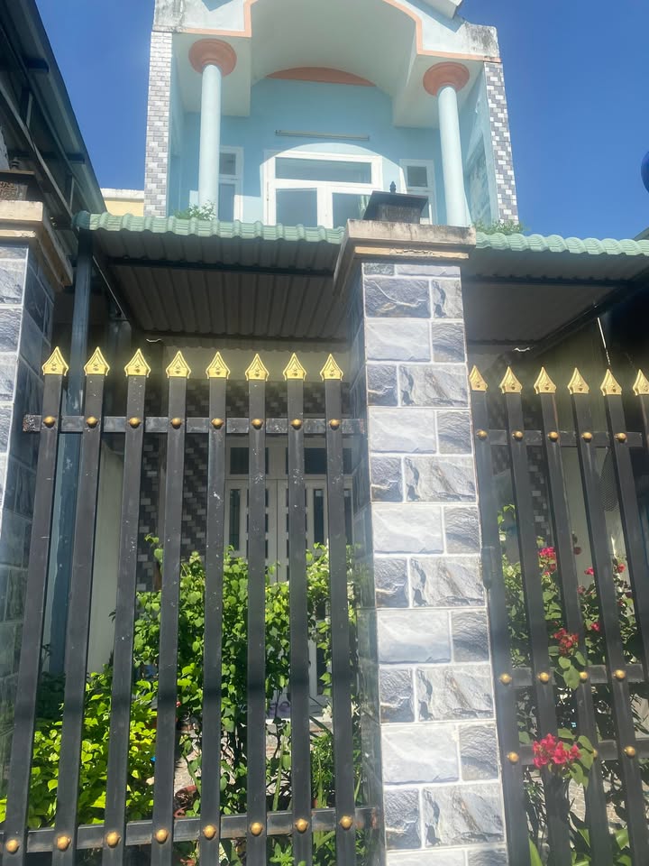 Nhà phố 1 lầu 1 trệt phường Tân Vạn 80m² giá 2.5 tỷ - Thiết kế hiện đại, ô tô vào tận cửa!