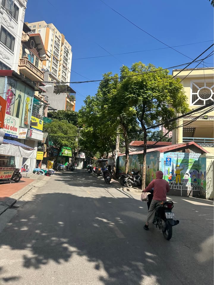 Nhà đẹp Cầu Diễn 40m² giá 10 tỷ - Thiết kế hiện đại, ô tô đỗ gần