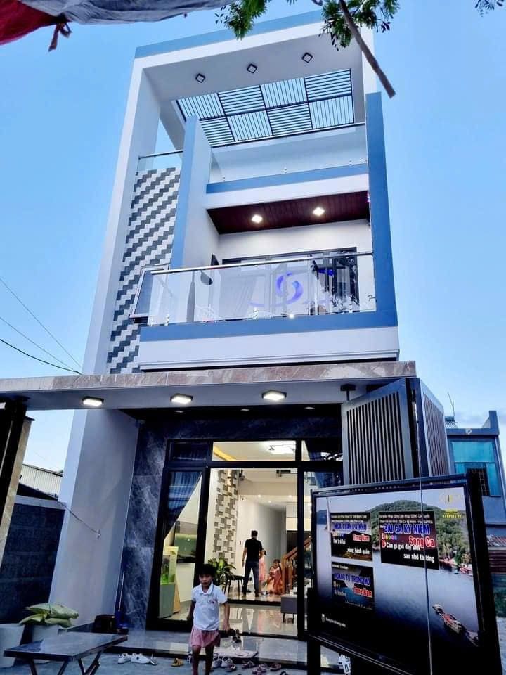 Nhà 3 tầng Vũ Lập, Liên Chiểu, Đà Nẵng 100m² giá 6 tỷ - Sẵn sàng vào ở ngay!