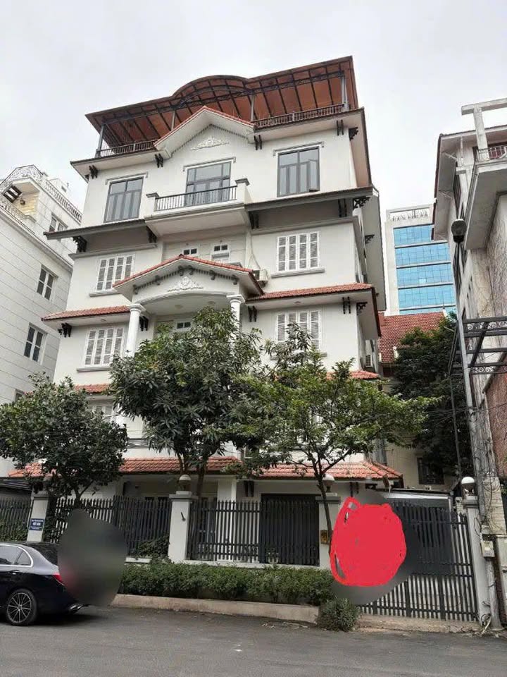 Cho thuê nhà liền kề Nguyễn Xiển 60m² giá 40 triệu - Thang máy hiện đại và vị trí đắc địa!