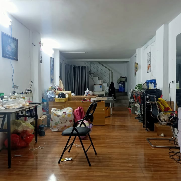 Nhà liền kề Văn Phú 35m² giá 10 triệu - Thích hợp cho gia đình nhỏ!