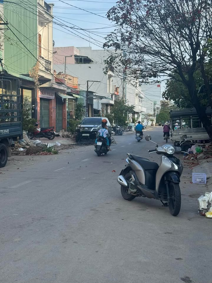 FrontHouse đường Hoa Lư, Quy Nhơn 64m² chỉ 3.9 tỷ - Vị trí kinh doanh đắc địa!