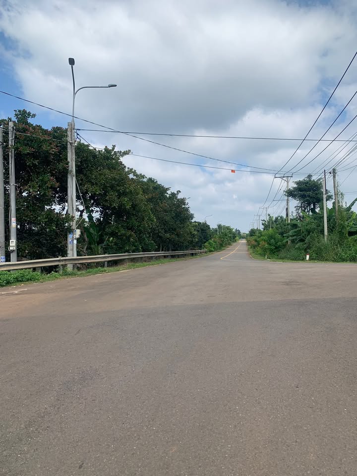 Đất thổ cư 7000m² tại ấp 6, Lâm San, Cẩm Mỹ, giá chỉ 2.5 tỷ - Cơ hội đầu tư lý tưởng!