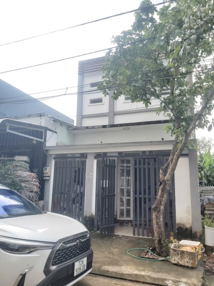 Nhà trệt lửng Nguyễn Văn Tạo 97.5m² giá 4.8 tỷ - Sổ hồng chính chủ, hỗ trợ vay ngân hàng!