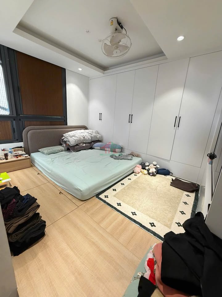 Căn hộ góc N01T5 Xuân Đỉnh 102m² giá 13.2 tỷ - View hồ điều hòa thoáng mát!