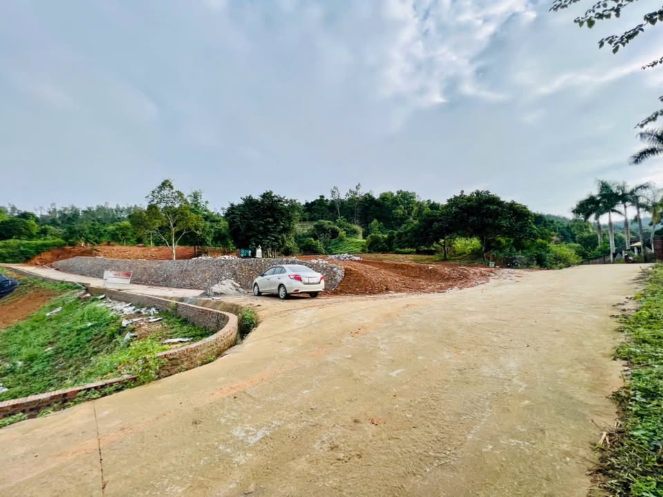 Đất Farm Yên Bài Ba Vì 1752m² - Lô Góc Tiềm Năng Đầu Tư!