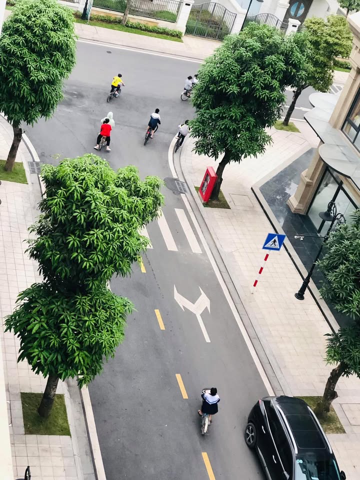 Cho thuê mặt bằng 2 tầng San Hô 2A, Gia Lâm - Nhà đẹp, setup ngay!