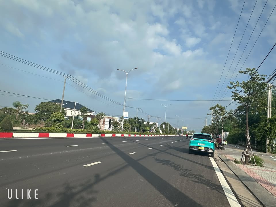 Đất mặt tiền Nguyễn Tất Thành Long Hải 144m² giá 4.5 tỷ - Cơ hội đầu tư vàng!