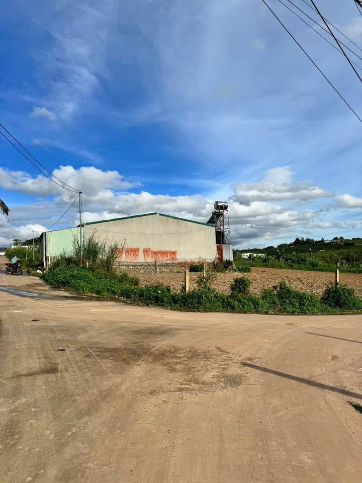 Đất Nền 2 Mặt Tiền N'Thol Hạ, Đức Trọng 231m² giá 890 triệu - Cơ hội đầu tư hiếm có!