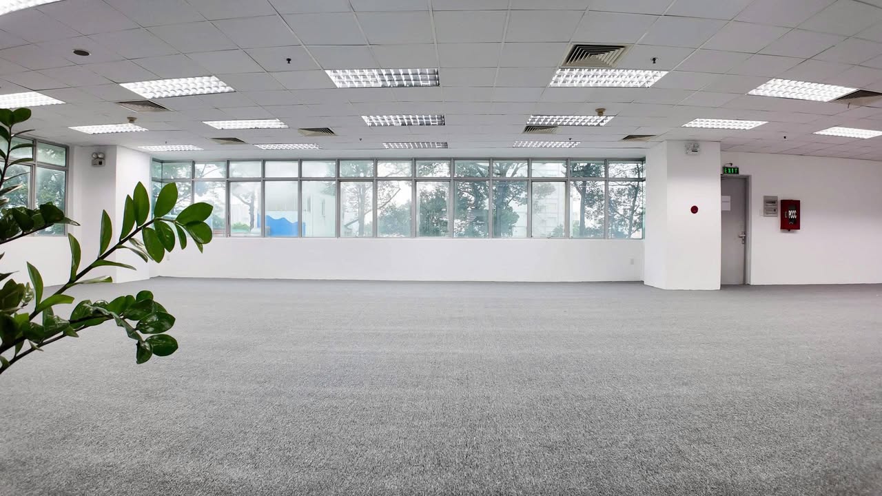 Văn phòng cho thuê Dịch Vọng Hậu 175m² - Căn góc view 2 mặt tiền sang trọng!