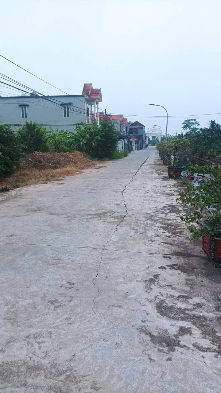 Đất nền xóm 7 xã Hải Sơn 288m² giá 2 tỷ - Nhà ở ngay, tiện ích đầy đủ!