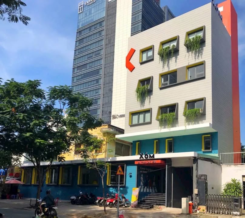 FrontHouse cho thuê đường Trần Cao Vân, quận 3, 253m² - Mặt tiền góc 2 mặt đường sầm uất!