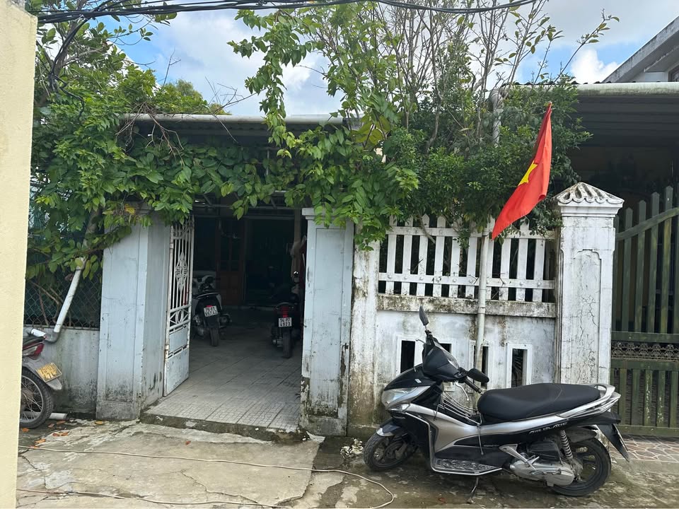 Nhà riêng Phú Thượng, TP Huế 127m² giá 2.2 tỷ - Dân cư đông đúc