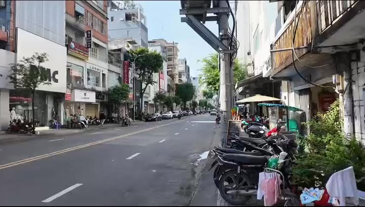 Bán FrontHouse 5 tầng góc 3 mặt tiền Võ Văn Tần, Quận 3 - Lợi nhuận khủng 1,7 tỷ/năm!