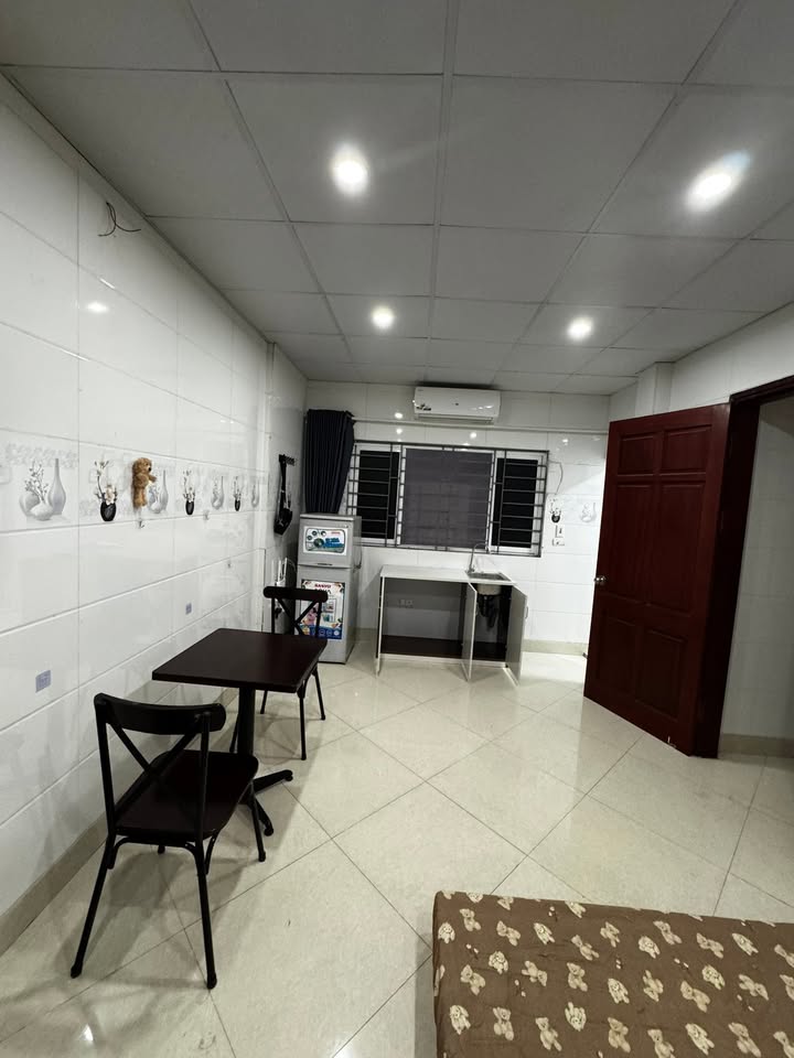 Căn hộ Ngọc Lâm 3,5 triệu/tháng - Full nội thất, ô tô đỗ cửa!