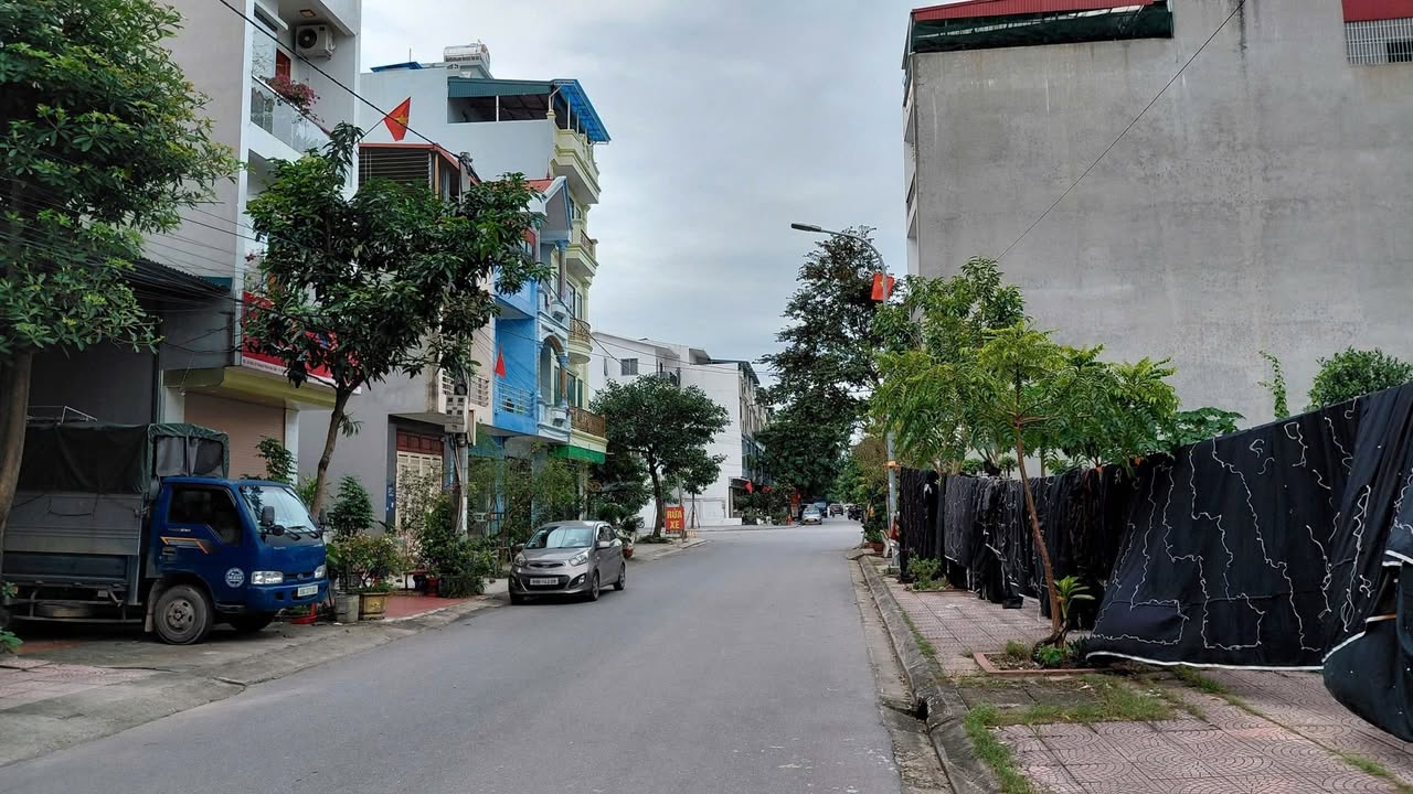 Đất nền lô góc 2 mặt tiền đường Phan Huy Chú, Võ Cường, Bắc Ninh 91m² - Sẵn sổ đỏ giao dịch ngay!