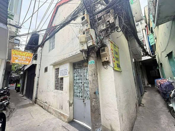 Bán nhà 2 tầng mặt kiệt Lý Thái Tổ, Thanh Khê, Đà Nẵng 19.7m² - Giá 1.95 tỷ có thương lượng!