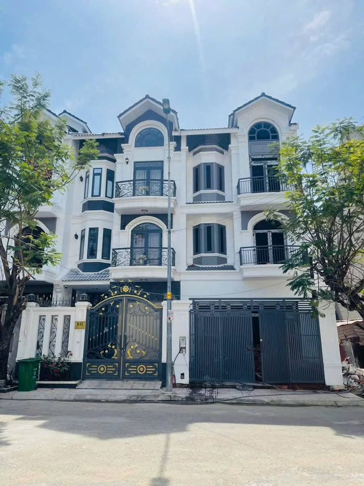 Nhà phố ĐIỀN PHÚC THÀNH, Phước Long, 126m² giá 18 tỷ - Đối diện công viên xanh!