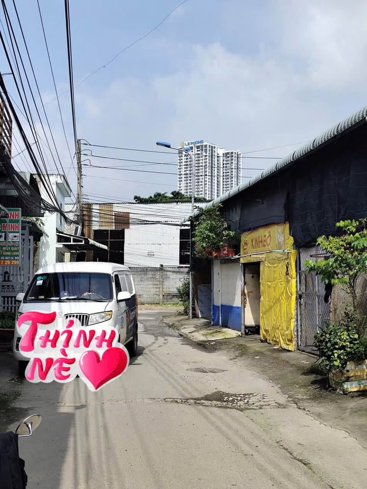 Nhà trọ 14 phòng + 2 kiot Bình Hòa 240m² giá 5.5 tỷ - Đầu tư sinh lời ổn định!