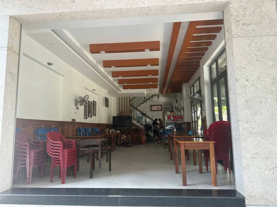 Bán nhà 3 tầng mặt tiền Đặng Tử Kính, Quận Hải Châu, Đà Nẵng – Kinh doanh thuận lợi!