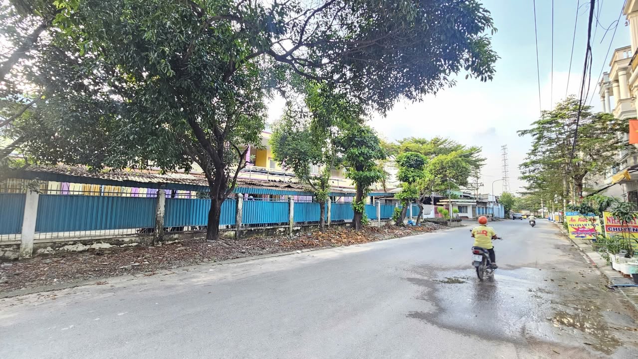 Đất kinh doanh mặt tiền KDC Phú Hồng Đạt, 62m² giá 3.1 tỷ - Cơ hội đầu tư tuyệt vời!