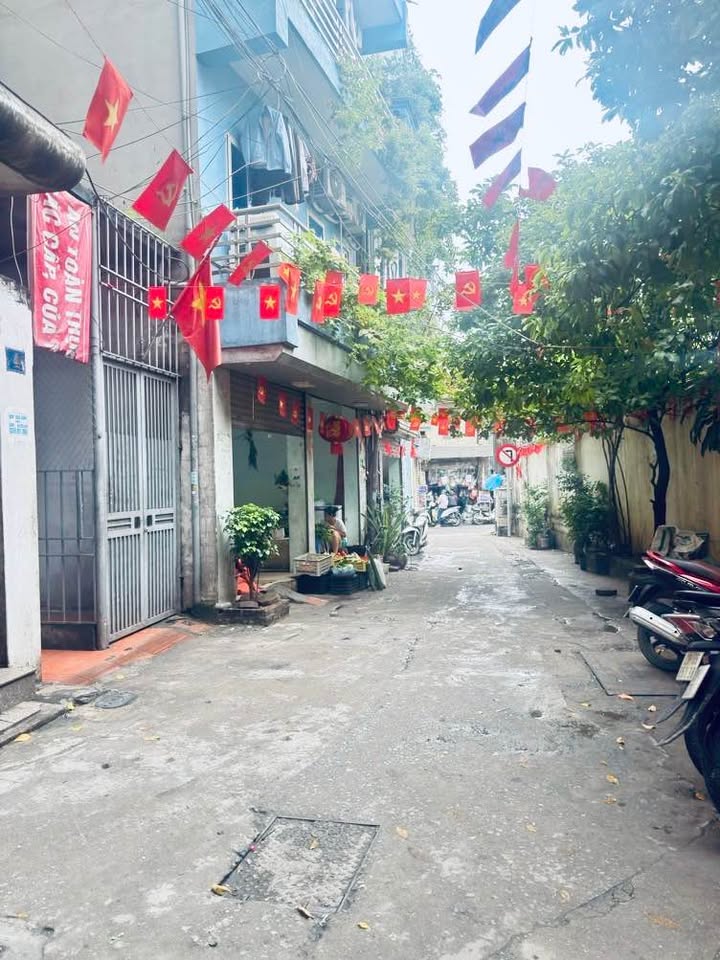 FrontHouse Nguyễn Khang, Yên Hòa 34m² giá 9 tỷ - Kinh doanh văn phòng tuyệt vời!