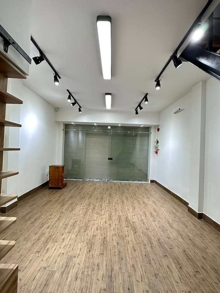 Nhà mặt tiền hẻm Âu Cơ, quận 11, 29.9m² giá 7.5 tỷ - Cơ hội vàng cho nhà đầu tư!