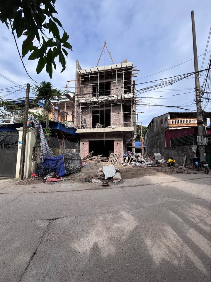 Nhà riêng Tân Lập, TP Thái Nguyên 300m² giá 4 tỷ - Lô góc, gần trung tâm!