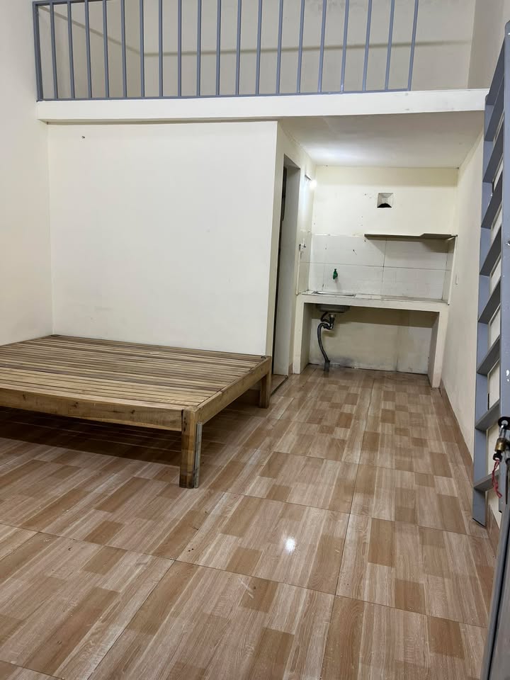 Phòng trọ gác xép tại 353 Nguyễn Tĩnh, Đông Hương - Chỉ 1.7 triệu/tháng