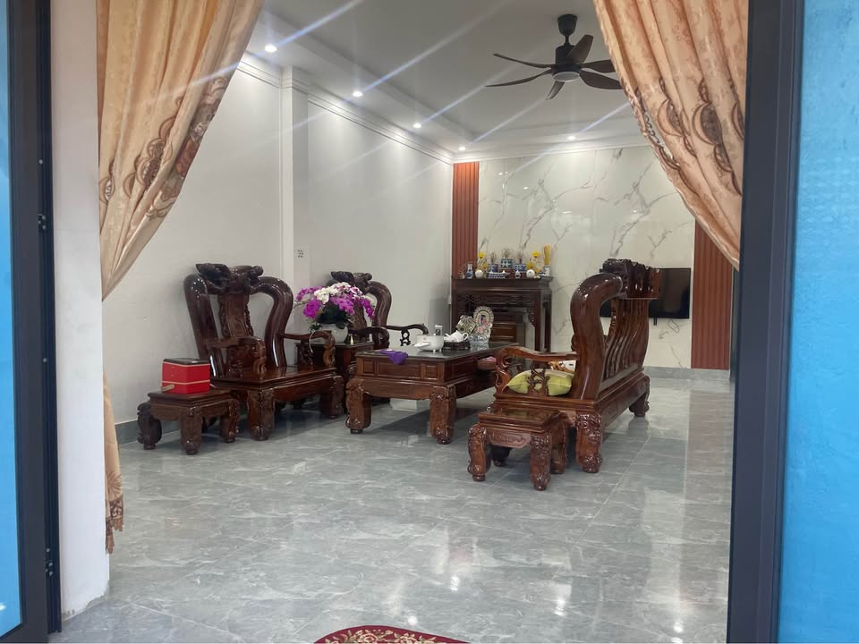 Nhà phố Điện Biên Phủ 177m² - Mặt tiền thoáng mát, giao thông thuận tiện!