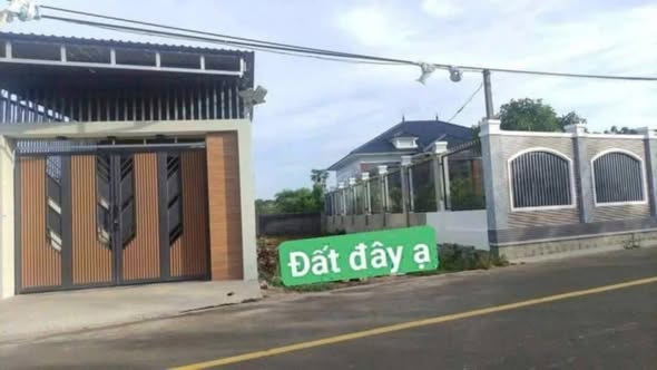 Đất nền Đất Đỏ Bà Rịa - Vũng Tàu 130m² giá 1.3 tỷ - Mặt tiền Cách Mạng Tháng 8, cơ hội đầu tư tuyệt vời!