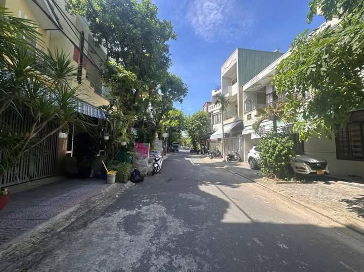 FrontHouse đường Ca Văn Thịnh, Hải Châu 108.4m² - Đầu tư sinh lời ngay!